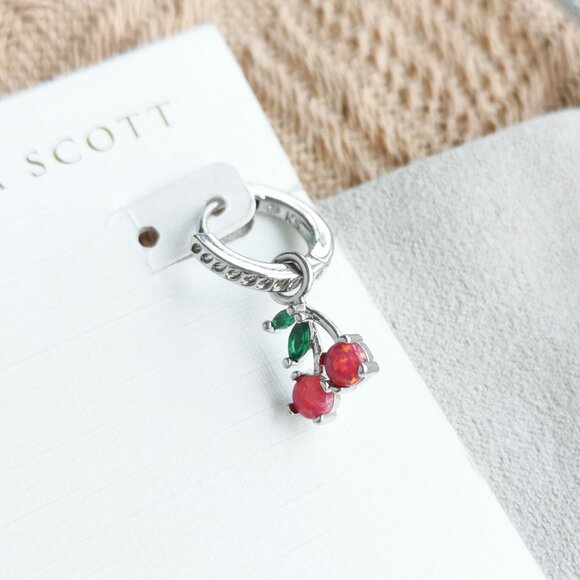 Kendra Scott - Cherry Berry Kyocera Opal Earring Silver - Picture 2 of 3